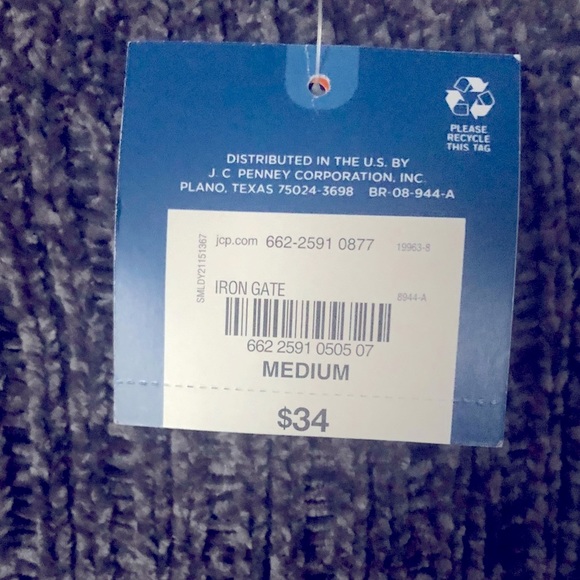 Sweater Top (Cropped) - Picture 5 of 7